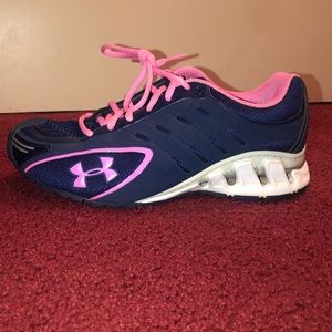 Under Armour Navy & Pink Size 10 Shoes